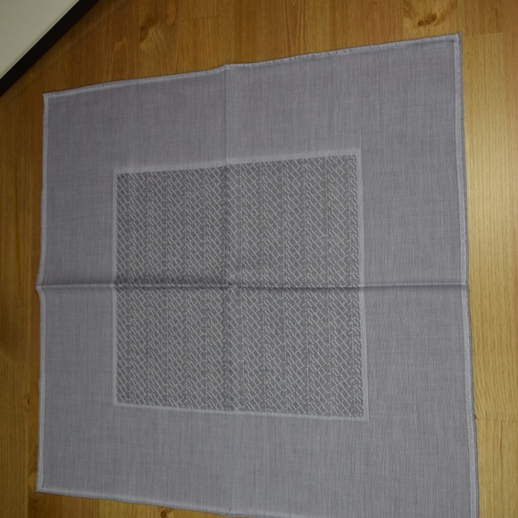 ZILLI LOGO GRAY Sartorial POCKET SQUARE - Picture 8 of 8